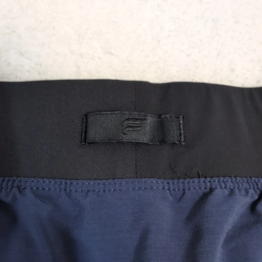 Fabletics Shorts Mens Sm 28